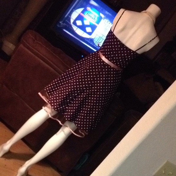 Dress - Picture 2 of 3